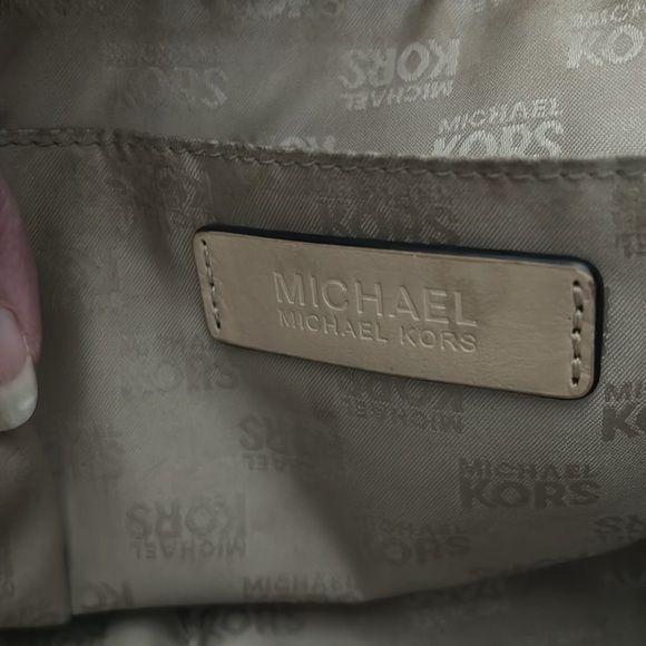 Michael Kors bag - Picture 5 of 14